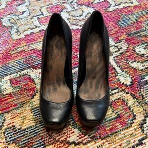 Jessica Simpson Black Leather Heels